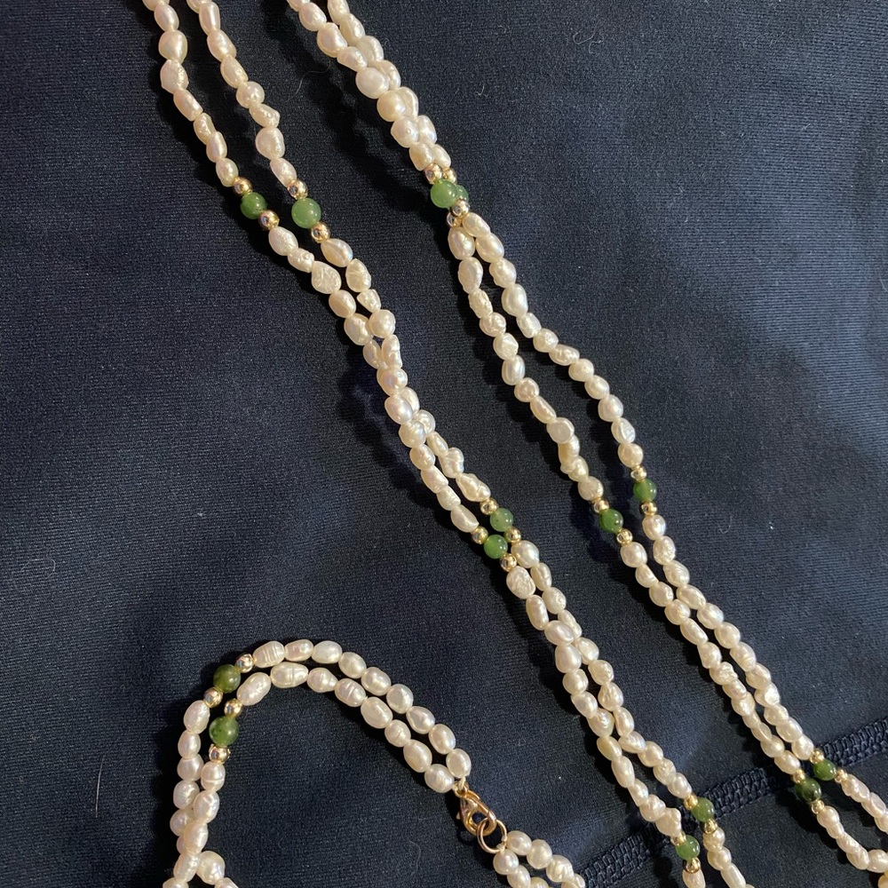 Necklace and bracelet set